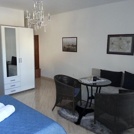 Villa Espero โตรกีร์ ภายนอก รูปภาพ