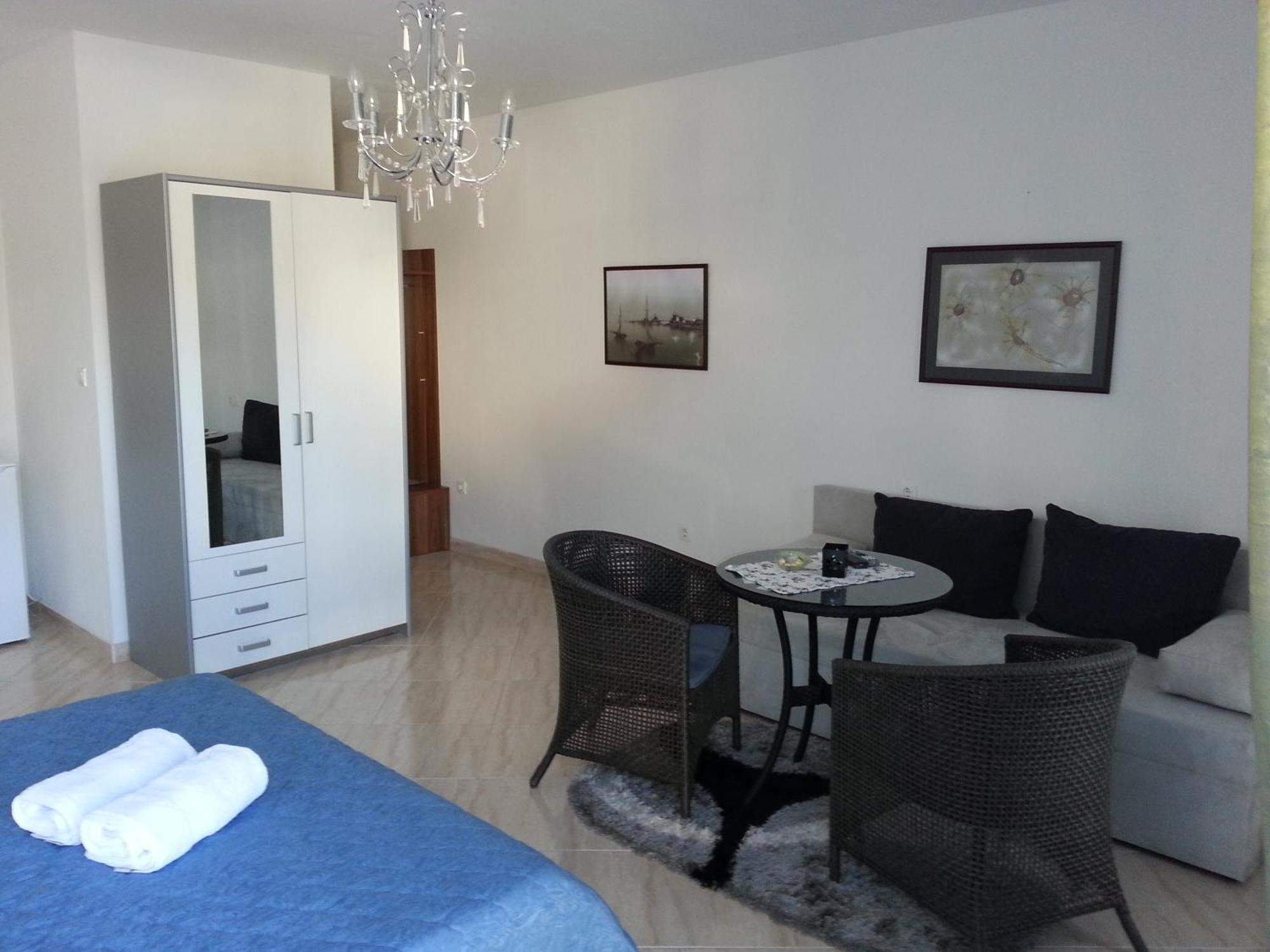 Villa Espero โตรกีร์ ภายนอก รูปภาพ