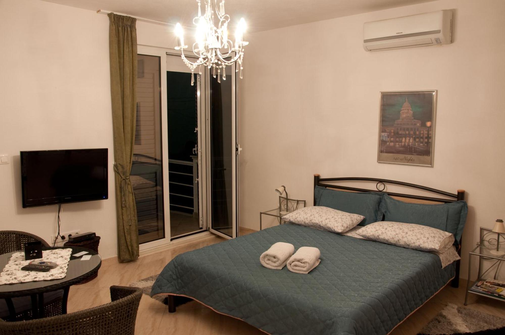Villa Espero โตรกีร์ ภายนอก รูปภาพ