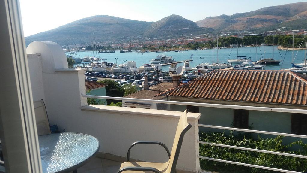 Villa Espero โตรกีร์ ภายนอก รูปภาพ