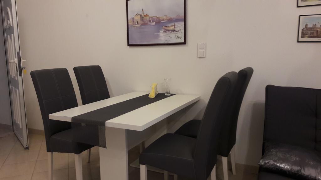 Villa Espero โตรกีร์ ภายนอก รูปภาพ
