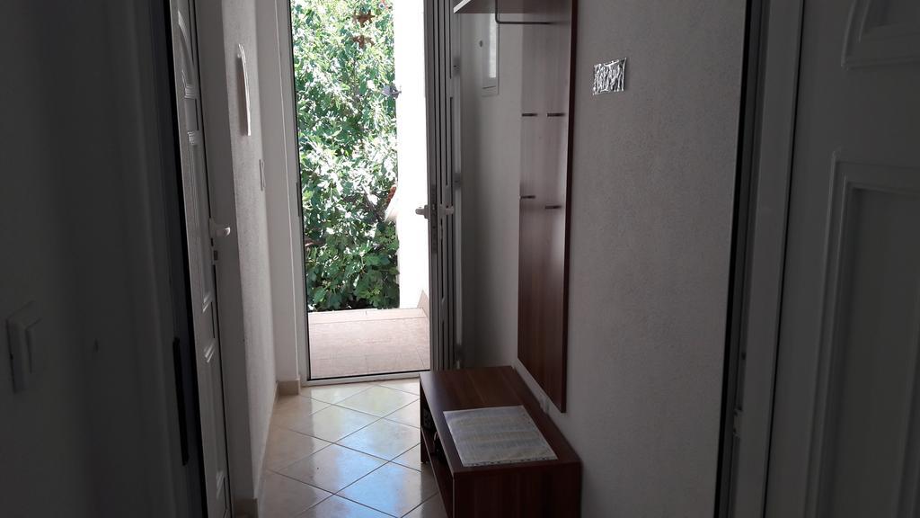 Villa Espero โตรกีร์ ภายนอก รูปภาพ