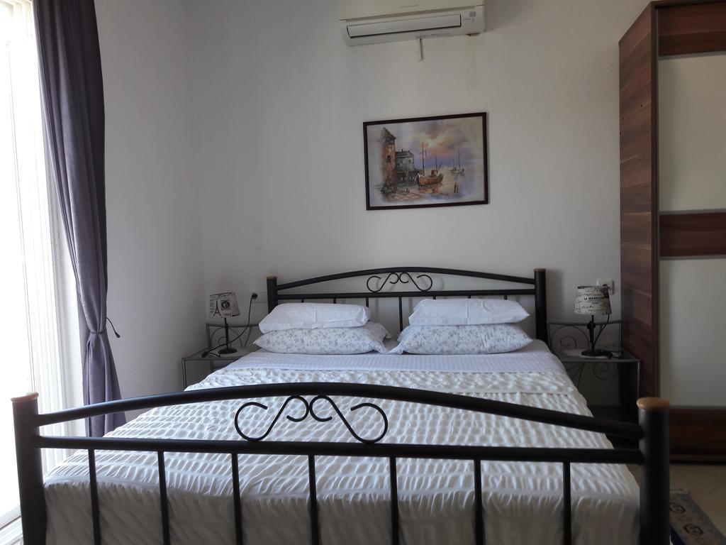 Villa Espero โตรกีร์ ภายนอก รูปภาพ