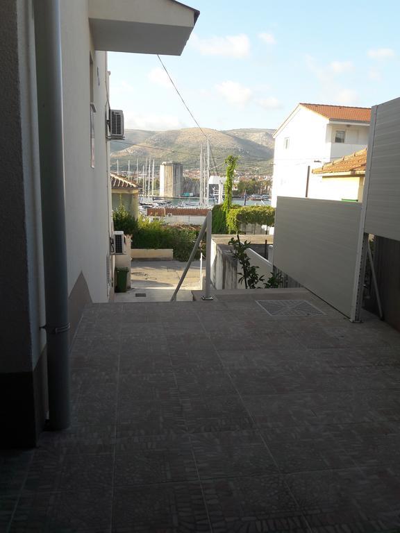 Villa Espero โตรกีร์ ภายนอก รูปภาพ