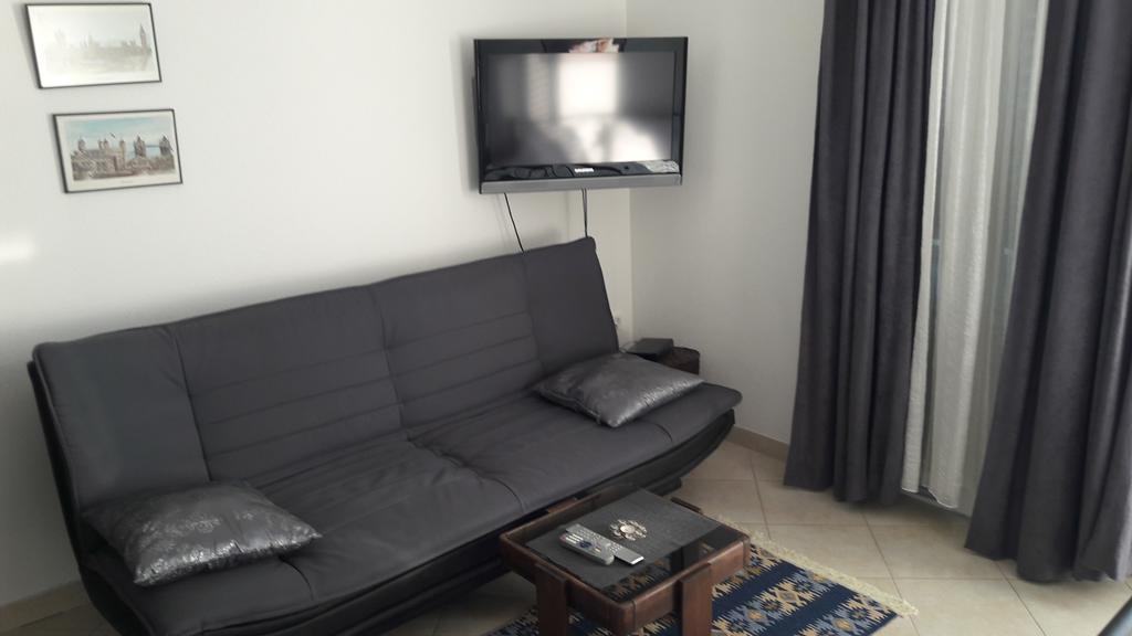 Villa Espero โตรกีร์ ภายนอก รูปภาพ