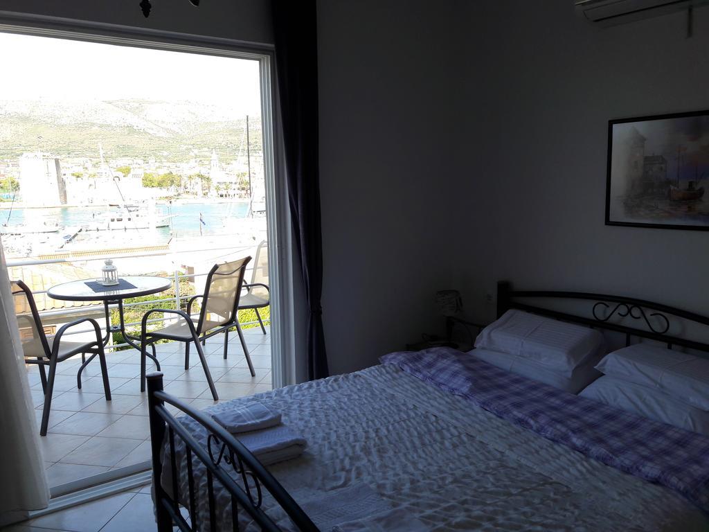 Villa Espero โตรกีร์ ภายนอก รูปภาพ